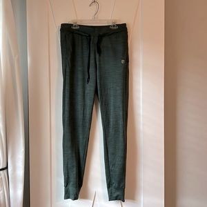 Born primitive rest day jogger